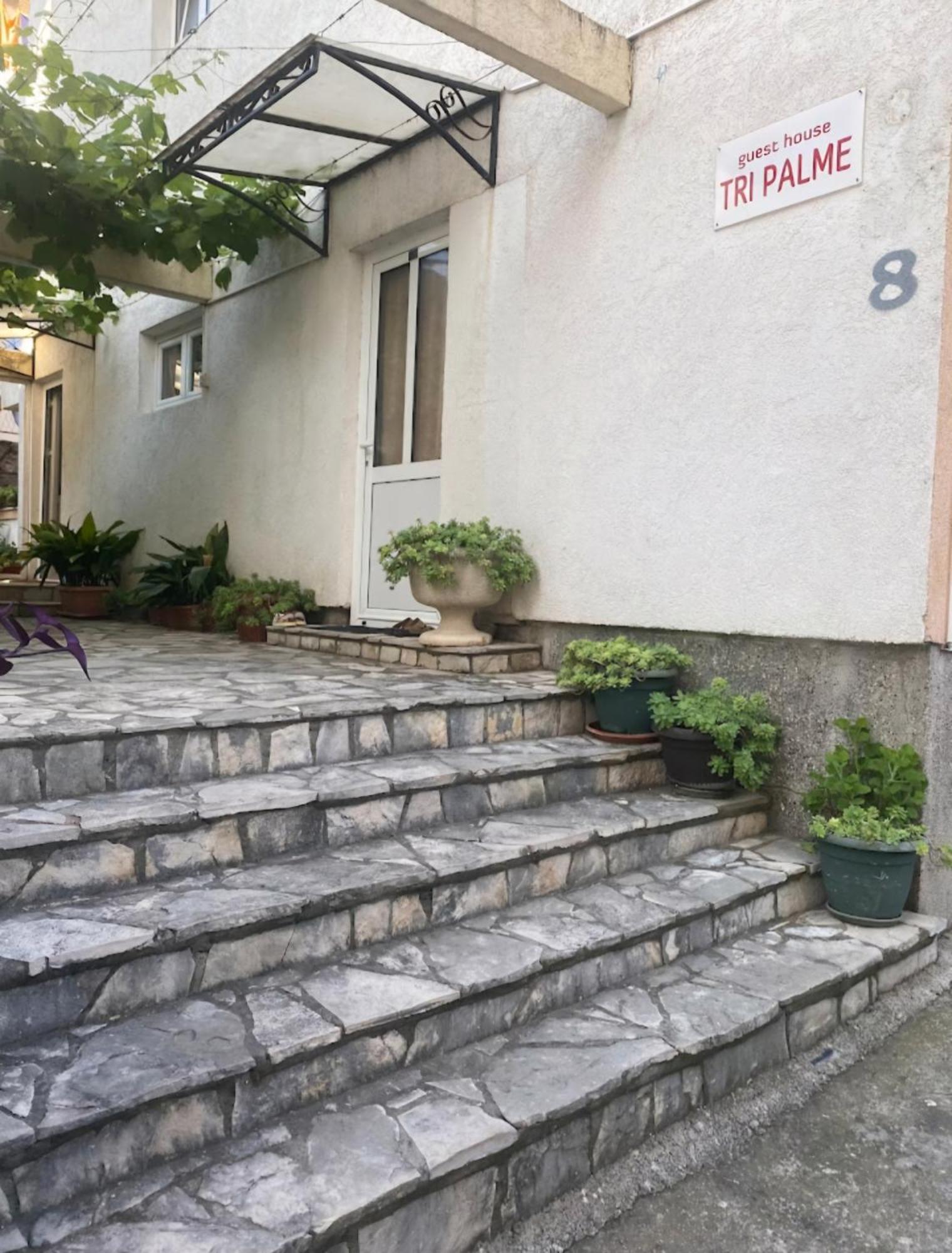 Guesthouse Tri Palme Bečići Exterior photo